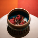 夏零 - マグロ温泉卵トリュフがけ