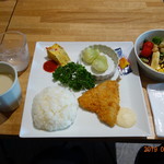 バンブルビー カフェ - ワンプレート・デリ