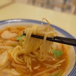 長崎ちゃんぽん リンガーハット - 中太麺