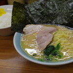 家系ラーメン 近藤家 - ラーメン、ときたま、海苔