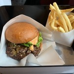 ヘンリーズ バーガー 秋葉原 - 