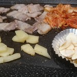 本場韓国家庭料理 柳 - サムギョプサル