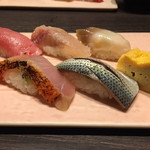 赤坂 すし 秀 - ランチメニュー  ミニばらちらしと握り５貫