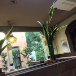 ミルキーウエイ - 昭和な店内  