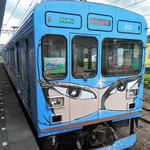 金谷 - 伊賀と言えばやっぱり忍者だよね～伊賀鉄道では忍者列車が走ってるんだよ。忍者列車は青とピンクと緑の3色あるんだって。