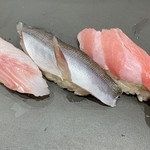 立ち食い鮨 鈴な凛 - 鱸、かます、大トロ