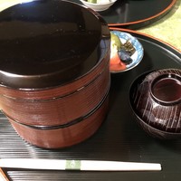 うなぎ秋本 - うな重 梅 3800円, きも吸物 300円
                    2019年8月30日昼 うなぎ秋本 - うな重 梅 3800円, きも吸物 300円
                    2019年8月30日昼