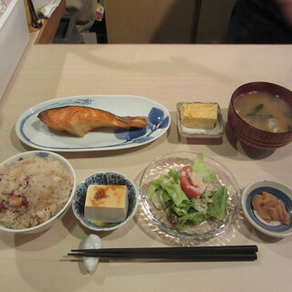 美味しくて安い新橋ランチ選 人気のおしゃれなお店選 食べログまとめ