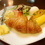 岸 - クロワッサンセット