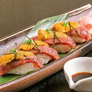 Makurou - 長崎和牛出島ばらいろと雲丹の炙り寿司