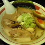 ラーメン長山 - 濃厚な豚骨＋鶏＆魚介