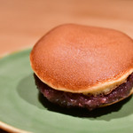 和菓子処 小太刀 - 手焼きどら焼き@税込180円