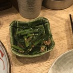 Yakitori Yuuraku - お通しの小松菜の胡麻和え