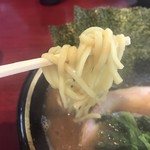 熊田家 - 麺リフトアップ
