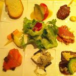 ビストロKIMURA - 前菜の9品盛り