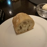 COLK  - 笠間市『森の石窯パン屋さん』のバケットとホイップバター