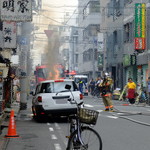 レストラン三好弥 - なんとも言えぬ頼もしさを放ちますね、消防士さんの仁王立ちの画というのも