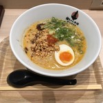 鶏ちゃん本舗 博多の華味鳥 - 博多濃厚担々麺　680円（辛口）