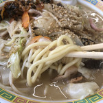 長浜ラーメン力 - もちもち太麺、スープ吸ってます。