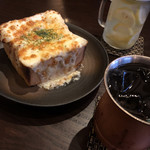 ジロー珈琲 - グラタントースト
            アイスコーヒー(L)、ハニーレモネード