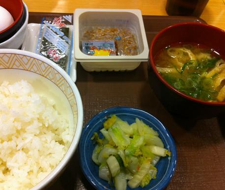 すき家の納豆定食メニューは とってもお得 By Akira すき家 西新宿五丁目駅前店 西新宿五丁目 牛丼 食べログ