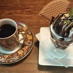 窯右衛門 - ミニパフェ（チョコレート）
      雪室珈琲。