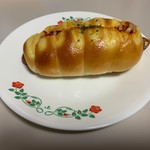 ブランジェリー ルールマラン - 料理写真:ウインナーのパン①