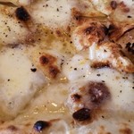 ピッツェリア ピュアカリ - アンチョビ･チーズのup