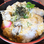 まいづる茶屋 - 舞鶴産の牡蠣が５個以上入っているのが「舞鶴カキ丼」の条件