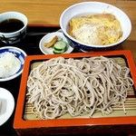 手打 さか本 そば - カツ丼と盛りそば