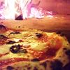 ピッツェリア カローレ - 料理写真:約500℃で一気に焼き上げるピッツァは、中はもちっ！外はカリッ♪