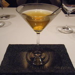 カンテサンス - 乳飲み仔牛のコンソメ　アネットの香