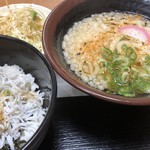 Miyamoto Munashi - 釜揚げシラス丼･かけうどん･サラダ