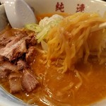 さっぽろ純連 - 麺