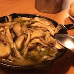 Sushiya Azuma Nikai - カキとキノコのオイル煮