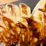 スタンドシャン食 Osaka北新地 Champagne & GYOZA BAR - 