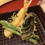 天ぷら やす田 - まずは、海老、茄子、インゲン