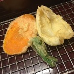 天ぷら やす田 - キス、人参、シシトウ