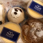 パティスリー オーサム - シュークリーム、うじなプリン、カプチーノ、レアチーズケーキ