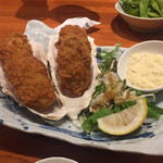 Sumito Warayaki Hinataya - 2019年8月。三陸産大粒カキフライ1180円。大粒4個。白菜と水菜のサラダ付き。