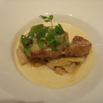 Tore Furu - 鱈のポワレ,白ワインとバターのソース、茹でた白菜を添えて