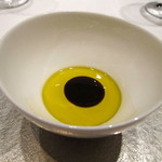 カンテサンス - ココナッツのクリーム　ピスタチオとエスプレッソ