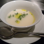 鉄板焼レストラン八景 - 蕪のスープ