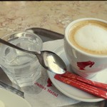 Cafe Tirolerhof - ・「Viennese Melange, blend メランジェ(€4.40)」
