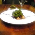 堺筋倶楽部 AMBROSIA - 牛ハラミのアフェッタート　じゃが芋とキノコのバルサミコ風味