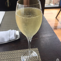R restaurant & bar - スパークリングワイン（＾∇＾）