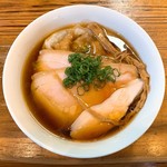 ラーメン屋 トイ・ボックス - 特製醤油ラーメン