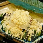 蓬左茶寮 - 鯛 湯霜造り 栗粉和え