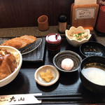 Ooyama - 豚丼とヒレカツ定食