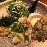 うどん匠人 岡本 - 「自家製豆腐と舞茸天のぶっかけうどん」1,000円